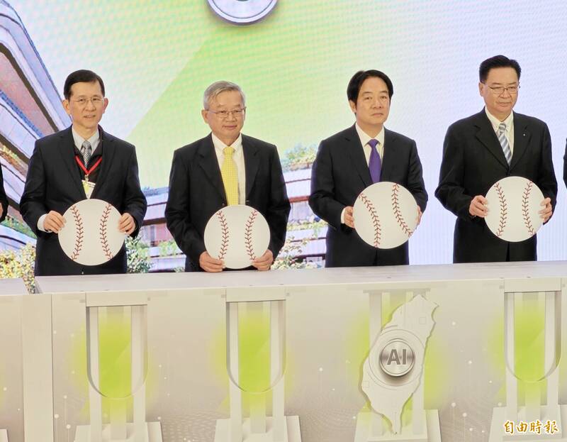 大南方新矽谷啟動 吳誠文:晶片台灣隊是「非紅」供應鏈要角